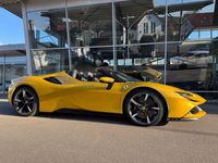 Second-hand Ferrari SF90 999 CP (734 kW) 2024 Galben Cabrio