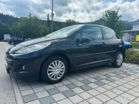 Gebraucht Peugeot 207 73 PS (53 kW) 2010 Schwarz Kleinwagen