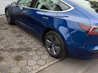 Second-hand Tesla Model 3 Standard Range 239 kW (325 CP) 2020 Albastru Berlinǎ