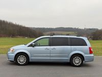 Gebraucht Chrysler Town & Country Limited 286 PS (210 kW) 2013 Blau Van / Kleinbus