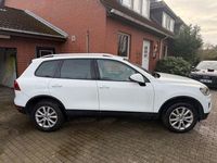 Gebraucht VW Touareg 204 PS (150 kW) 2017 Weiß SUV