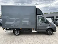 Gebraucht Mercedes Sprinter 170 PS (125 kW) 2024 Selenitgrau metallic Van
