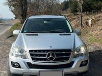 Gebraucht Mercedes ML320 224 PS (164 kW) 2009 Silber SUV
