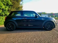 Usata Mini ONE 102 CV (75 kW) 2016 Nero Utilitaria
