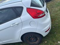 Gebraucht Ford Fiesta 80 PS (58 kW) 2009 Weiß Kleinwagen