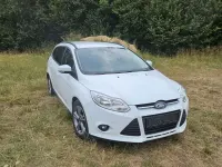Gebraucht Ford Focus SYNC Edition 125 PS (91 kW) 2014 Weiß Limousine