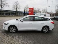 Gebraucht Ford Focus Cool & Connect 101 PS (74 kW) 2021 Weiß Kombi
