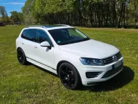 Gebraucht VW Touareg Executive 262 PS (192 kW) 2017 Weiß SUV