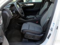 Gebraucht Volvo XC40 Plus 197 PS (144 kW) 2025 Weiß SUV