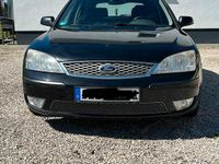 Usado Ford Mondeo 125 CV (91 kW) 2005 Negro Berlina