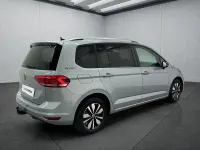 Gebraucht VW Touran 150 PS (110 kW) 2025 Silber Van / Kleinbus
