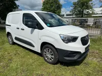 Gebraucht Opel Combo Edition 102 PS (75 kW) 2019 Weiß Van / Kleinbus