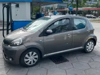 Gebraucht Toyota Aygo 68 PS (50 kW) 2012 Braun Kleinwagen