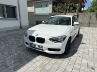 Gebraucht BMW 114 102 PS (75 kW) 2014 Weiß Kleinwagen