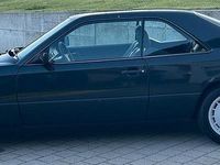 Gebraucht Mercedes E300 179 PS (131 kW) 1987 Schwarz Coupé