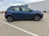 Gebraucht Dacia Sandero Celebration 90 PS (66 kW) 2018 Blau SUV