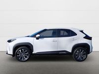 Gebraucht Toyota Yaris Hybrid Team 116 PS (85 kW) 2023 Pure) white ii (weiss Van / Kleinbus