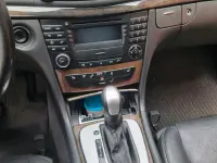 Gebraucht Mercedes E240 Avantgarde 177 PS (130 kW) 2002 Schwarz Limousine