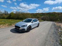 Second-hand Ford Focus Active 150 CP (110 kW) 2019 Argintiu Berlinǎ