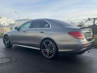 Gebraucht Mercedes E400 AMG line 333 PS (244 kW) 2016 Grau Limousine