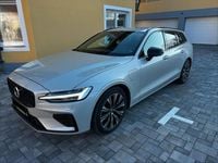 Gebraucht Volvo V60 R-Design 253 PS (186 kW) 2021 Grau Kombi
