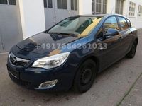 Gebraucht Opel Astra Active 140 PS (102 kW) 2011 Blau Limousine
