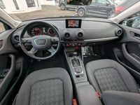 Gebraucht Audi A3 Sportback Attraction 110 PS (80 kW) 2016 Schwarz Kleinwagen