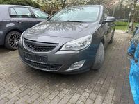 Gebraucht Opel Astra 95 PS (69 kW) 2012 Grau Kombi