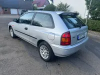 Gebraucht Mazda 323 88 PS (64 kW) 1998 Silber Coupé