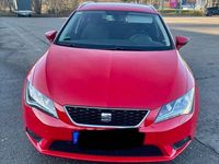 Usado Seat Leon ST 110 HP (80 kW) 2015 Vermelho Carrinha