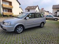 Gebraucht Kia Carens EX 139 PS (102 kW) 2006 Diamantsilber Van / Kleinbus