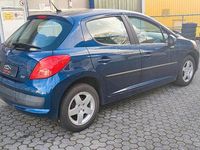 Usado Peugeot 207 95 CV (69 kW) 2009 Azul Berlina