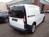 Gebraucht VW Caddy 122 PS (89 kW) 2022 Weiß Van / Kleinbus