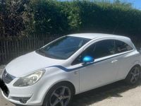 Gebraucht Opel Corsa 87 PS (63 kW) 2010 Weiß Kleinwagen