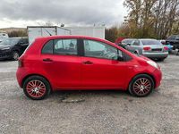 Gebraucht Toyota Yaris Cool 90 PS (66 kW) 2007 Rot Kleinwagen