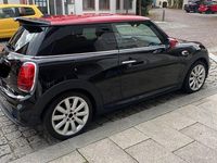 Gebraucht Mini Cooper 136 PS (100 kW) 2019 Schwarz Kleinwagen
