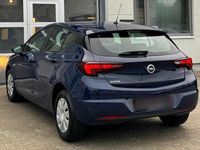 Second-hand Opel Astra 101 CP (74 kW) 2017 Albastru Berlinǎ