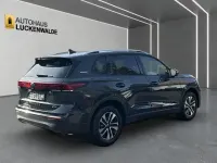 Neu VW Tiguan 150 PS (110 kW) 2026 Grau SUV