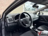 Gebraucht Toyota Avensis Comfort 126 PS (92 kW) 2009 Grün Limousine