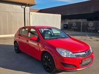Gebraucht Opel Astra Edition 90 PS (66 kW) 2009 Rot Limousine