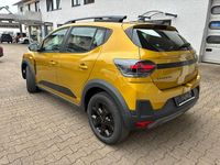 Neu Dacia Sandero Extreme 110 PS (80 kW) 2026 Gelb Limousine