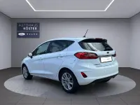 Gebraucht Ford Fiesta Titanium 101 PS (74 kW) 2023 Frostweiß Kleinwagen