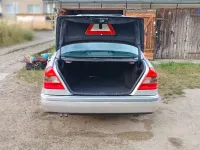 Gebraucht Mercedes C220 150 PS (110 kW) 1994 Silber Limousine