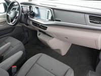 Second-hand VW Multivan Life 150 CP (110 kW) 2024 Monovolum