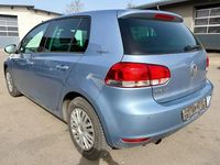 Gebraucht VW Golf VI Team 105 PS (77 kW) 2010 Blau Kleinwagen