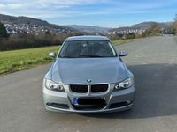 gebraucht BMW 320 i E90