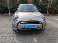 Gebraucht Mini Cooper Essential 136 PS (100 kW) 2023 Grau Kleinwagen