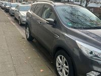 Gebraucht Ford Kuga 150 PS (110 kW) 2018 Grau SUV