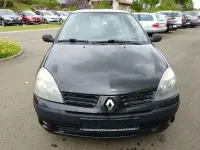 Gebraucht Renault Clio II Dynamique 75 PS (55 kW) 2004 Perlmuttschwarzmetallic Limousine