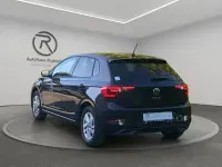 Gebraucht VW Polo Style 95 PS (69 kW) 2024 Deep black perleffekt Limousine